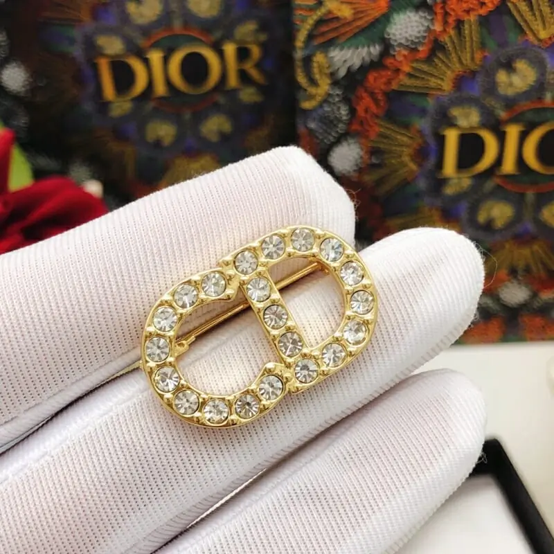 christian dior brooches pour femme s_123ba362